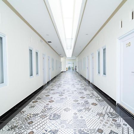 Reddoorz Near Griya Agung Palembang Hotel Talang Kelapa Екстериор снимка