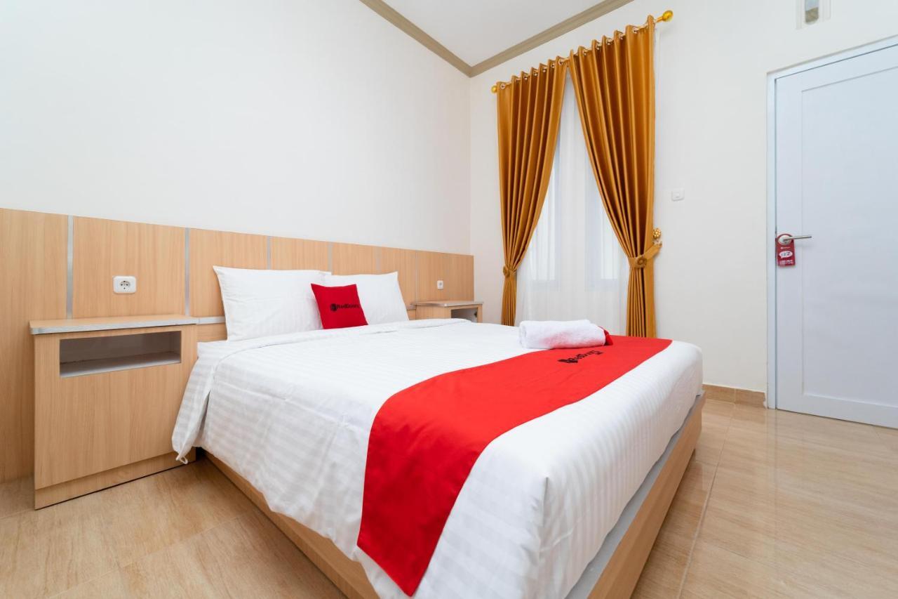 Reddoorz Near Griya Agung Palembang Hotel Talang Kelapa Екстериор снимка